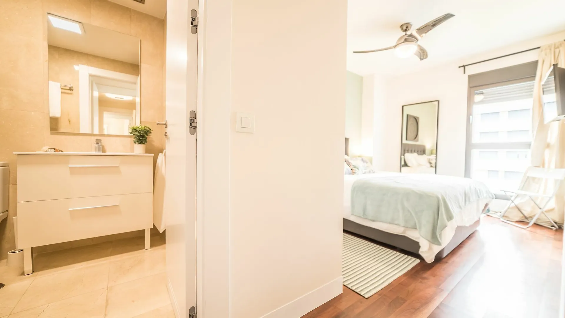 La Serna Premium Center Malaga Apartment